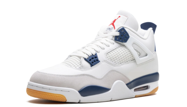 Air Jordan 4 Retro x Nike SB DR5415-100