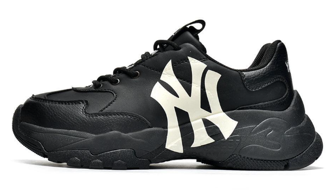 MLB Big Ball Chunky New York Yankees Sneaker | Official Team Style