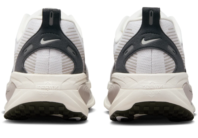 Nike Vomero 18 Run Pack Summit White | IB5726-100