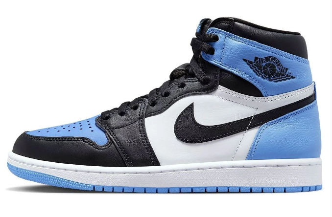 Air Jordan 1 Retro High OG 'UNC Toe' – Retro High-Top Sneaker (DZ5485-400)